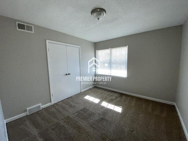 Building Photo - 3784 Kipling Ave