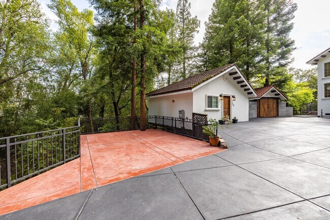 Building Photo - Coming Soon~ Private Wine Country Estate Retreat....