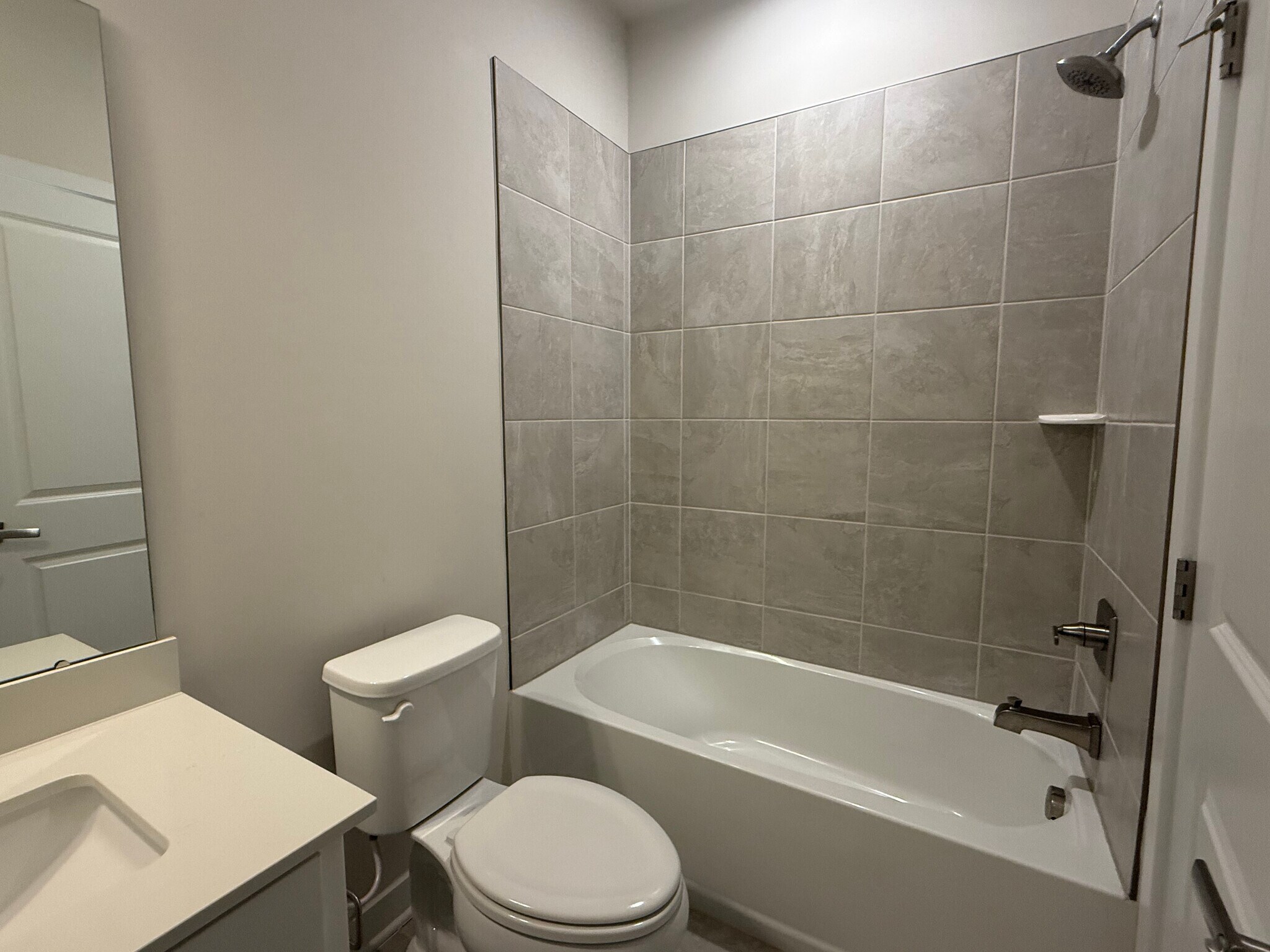 Building Photo - Room in Townhome on Tristram Ln