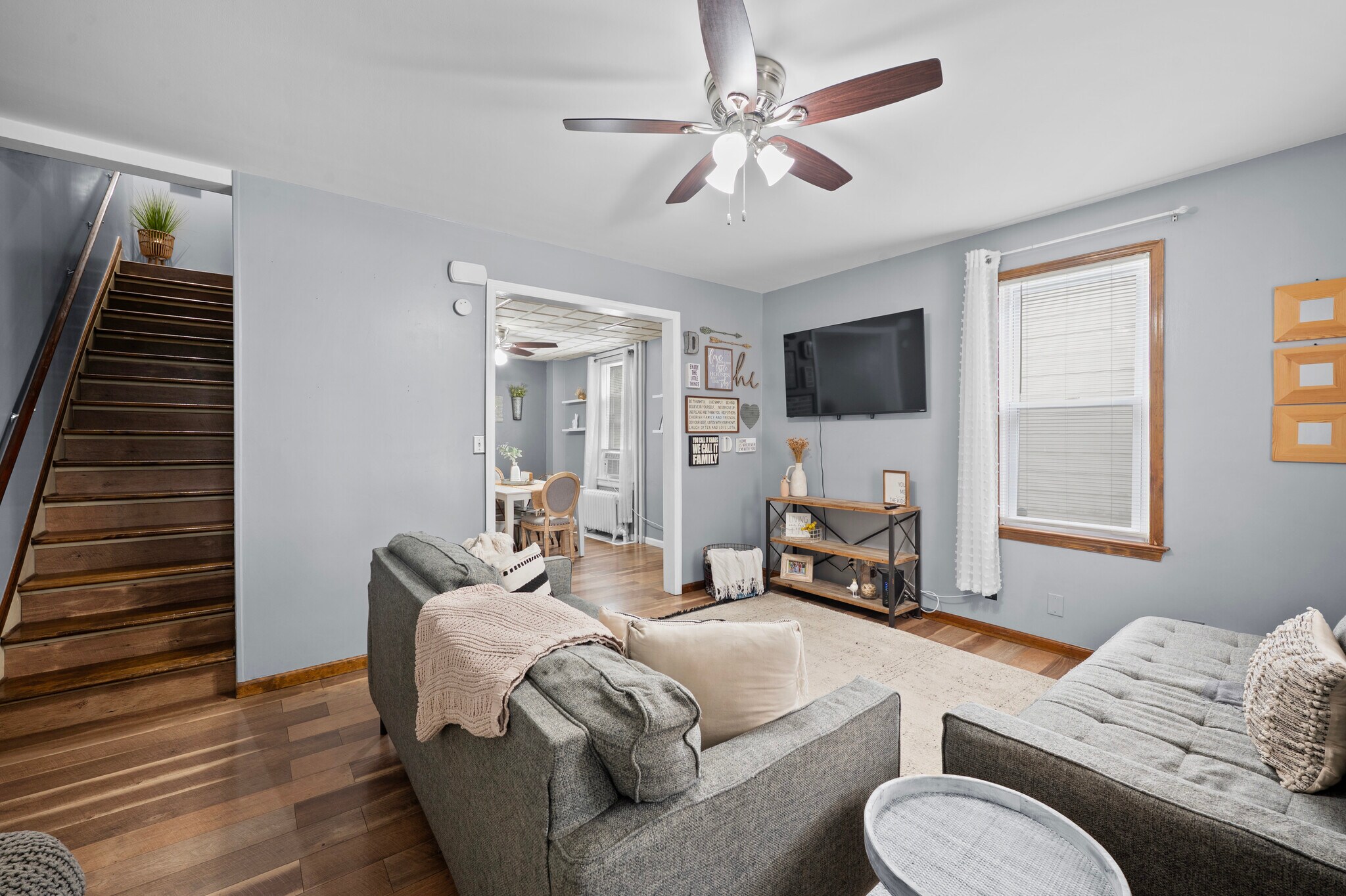 Building Photo - 2221 N 1st Ave