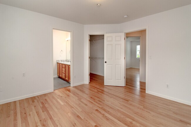Building Photo - 1485 Bobs Hollow Ln