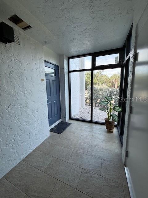 Building Photo - 19 Whispering Sands Dr