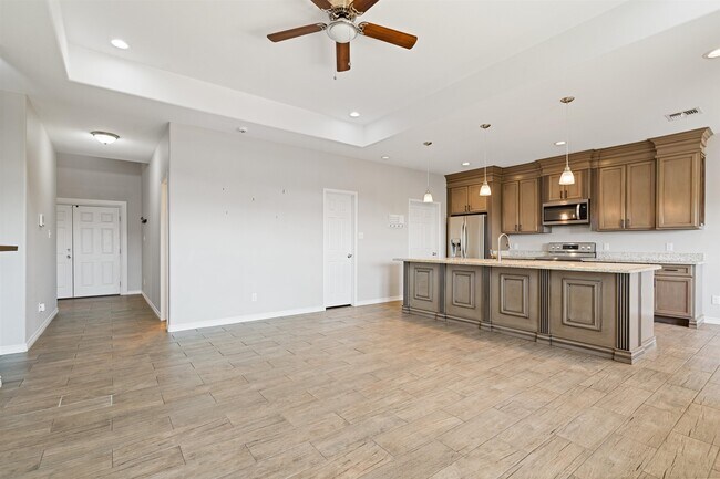 Building Photo - 306 Javier Dr