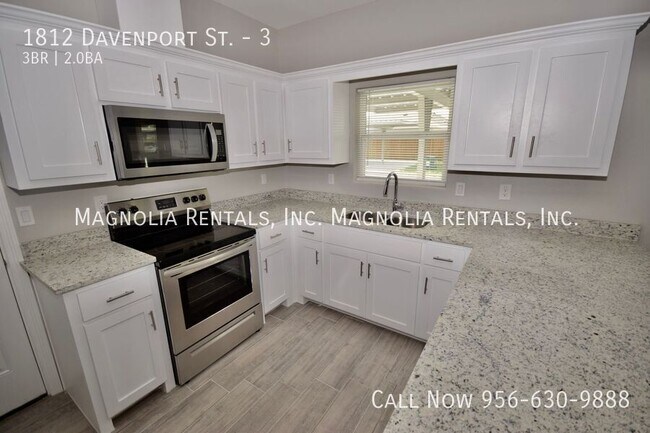 Building Photo - 1812 Davenport St