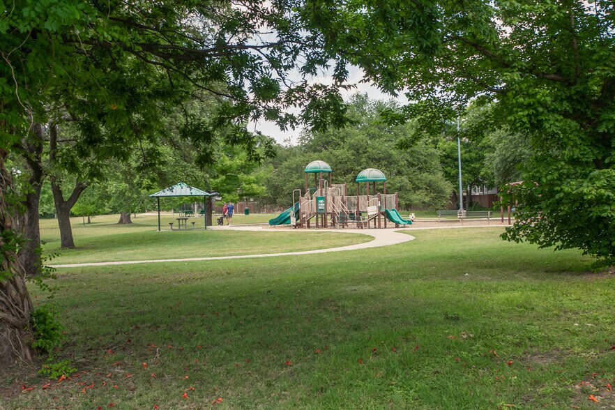 Nearby (walk to) park playground - 212 Wimberly Street