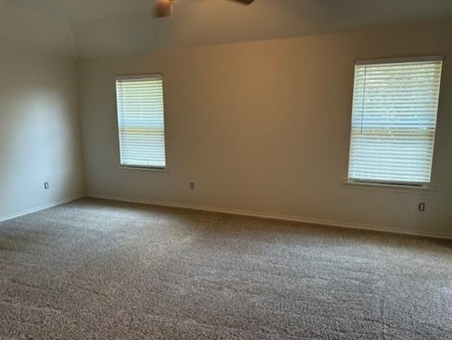 Building Photo - 1305 Meadow Creek Ct