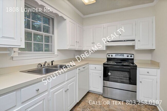Building Photo - 1808 Lowder Dr