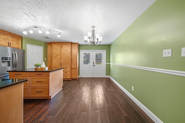 Building Photo - 18436 Sunrise Pines Dr