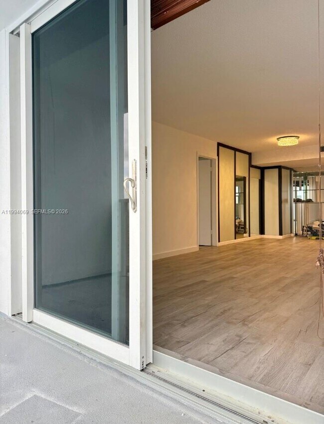 Building Photo - 1890 S Ocean Dr