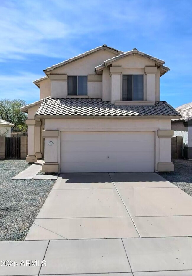 Primary Photo - 731 E Glenmere Dr