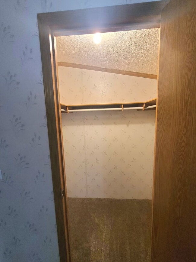 Building Photo - 3bd/ 2ba Mobile Home w/ Central Air