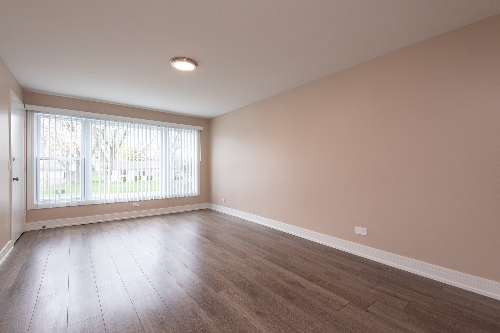 Building Photo - 8729 W 73rd Pl