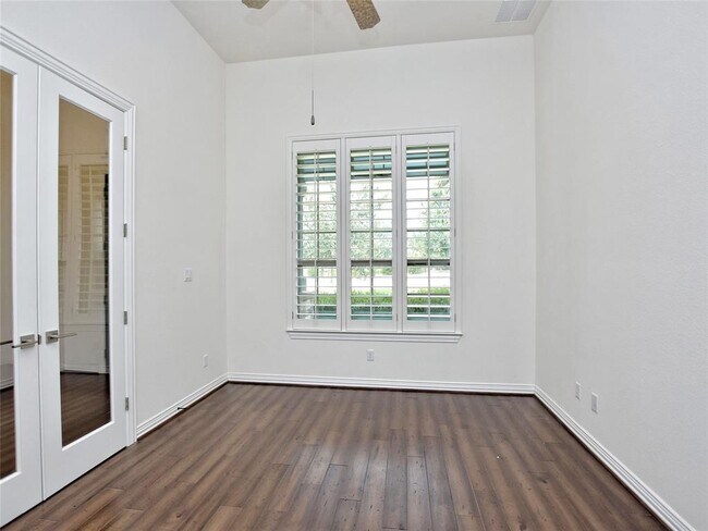Building Photo - 300 Flintlock Dr