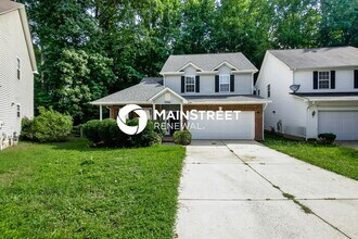 Building Photo - 4 Bedroom Pet-Friendly Home in Charlotte, NC with Main Street Renewal