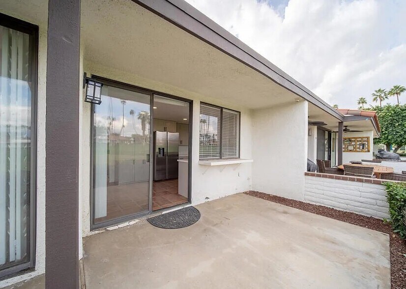 Building Photo - 20 San Sebastian Dr