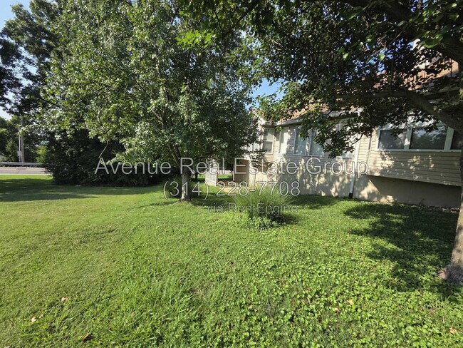 Building Photo - 956 Briar Green Ct