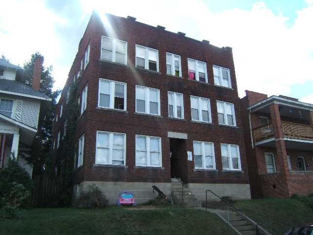 Building Photo - 103 Grove Ave