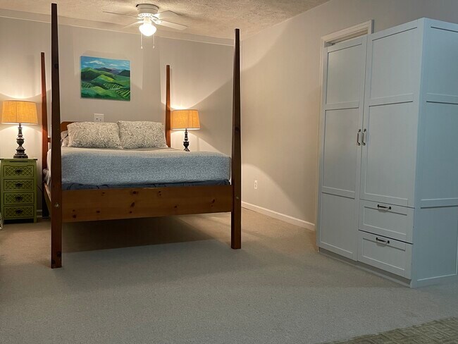 Primary Photo - 2840 Hollymead Dr