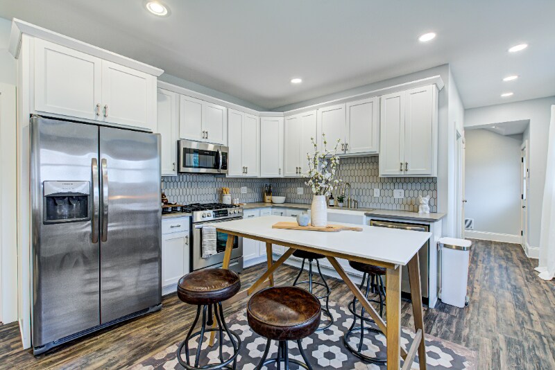 Building Photo - 931 Lasalle St