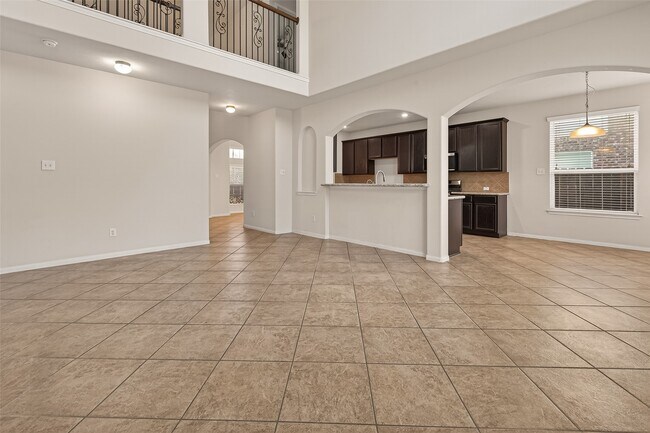 Building Photo - 24914 Diamond Ranch Dr