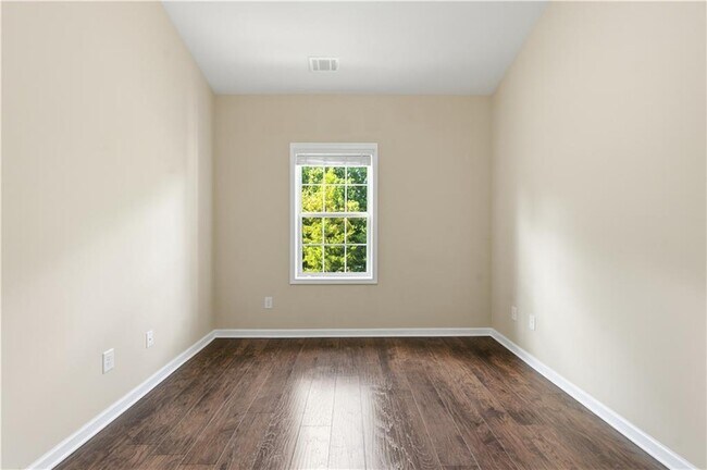 Building Photo - 2270 Tenor Ln