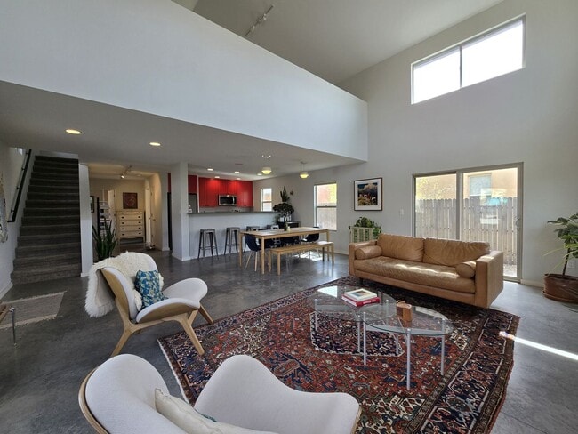 Building Photo - 2180 W Alameda St