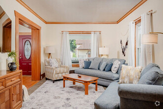 Building Photo - 318 Saratoga Ave