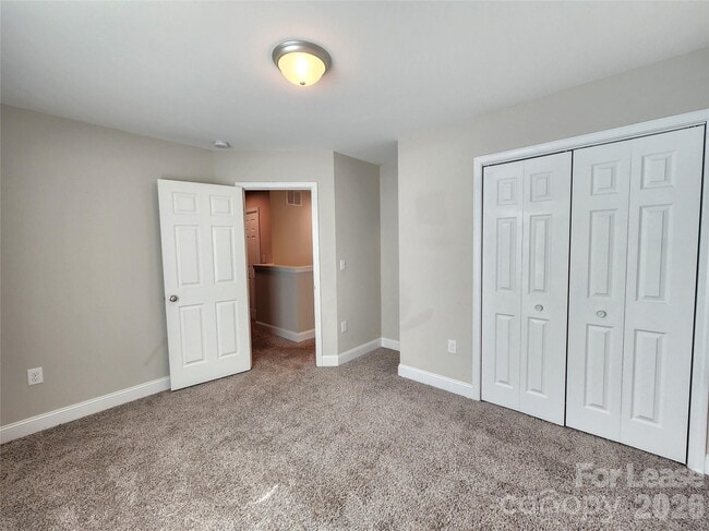 Building Photo - 2520 Ashe Ave