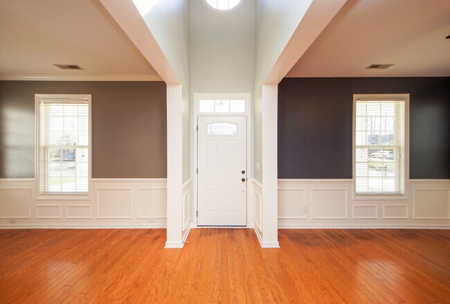 Building Photo - Beautiful Home in Wescott Plantation