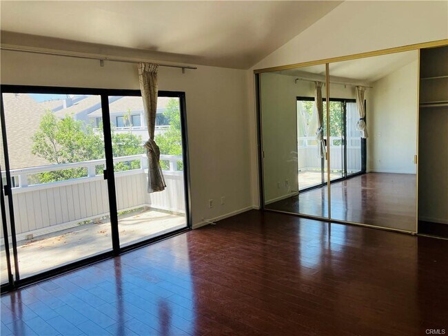 Primary Photo - 5 Wild Goose Ct