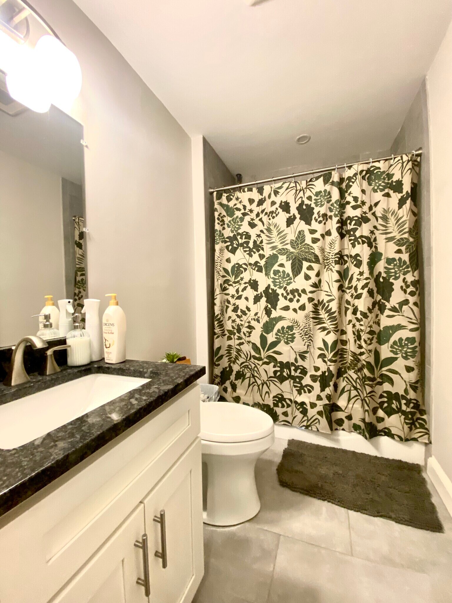 Building Photo - 1429 Cambridge St