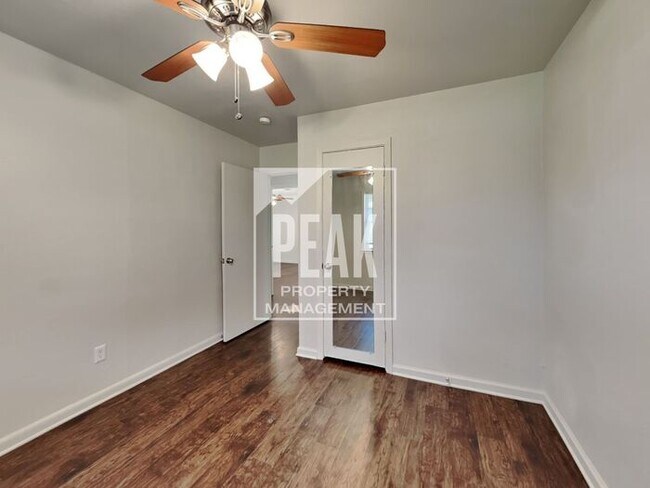 Building Photo - $1799! Beautiful 3Bed/2Bath home in FORT WORTH!