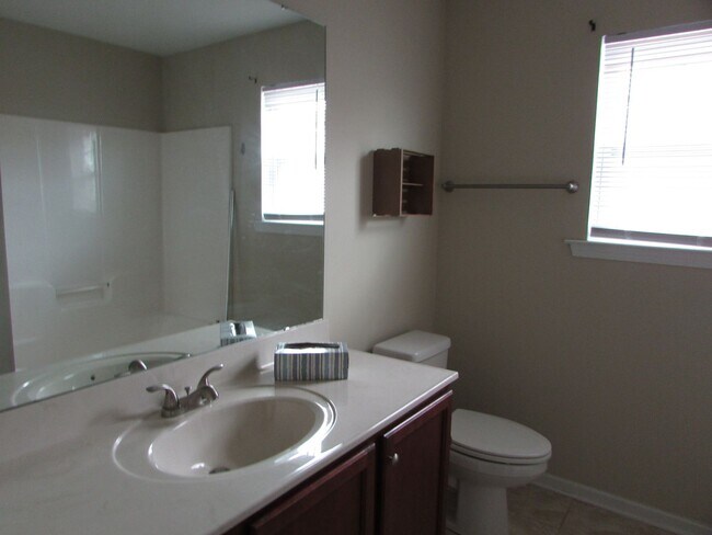 Building Photo - This property is located at The Villages at Mariner's Pointe - 3 Bedrooms  2 Baths  with 2 Car Ga...