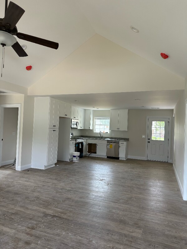 Building Photo - 2465 Oak Grove Rd
