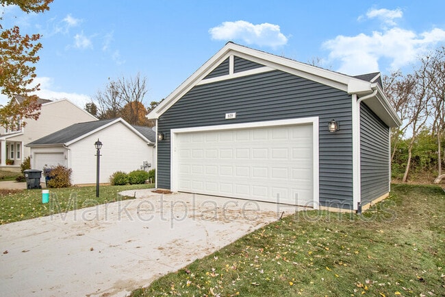 Building Photo - 619 Cygnet Lake Dr