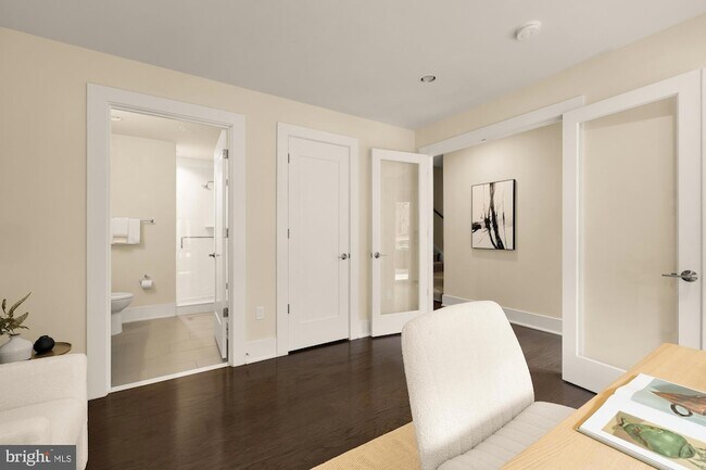 Building Photo - 153 Winsome Cir