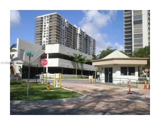 Building Photo - 18151 NE 31st Ct