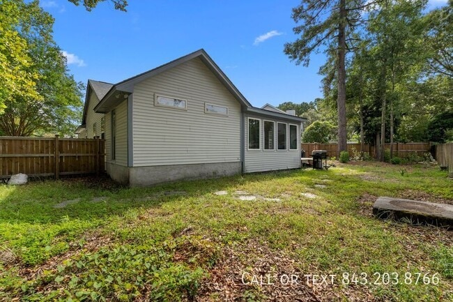 Building Photo - 1985 Gray Battery Ct