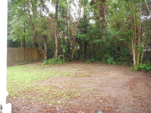 Building Photo - 2939 Royal Palm Way