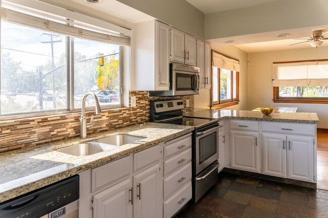 Building Photo - 1241 S 700 E