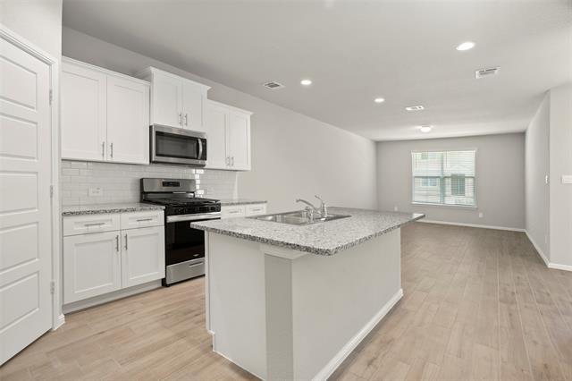 Building Photo - 3449 Lake District Ln