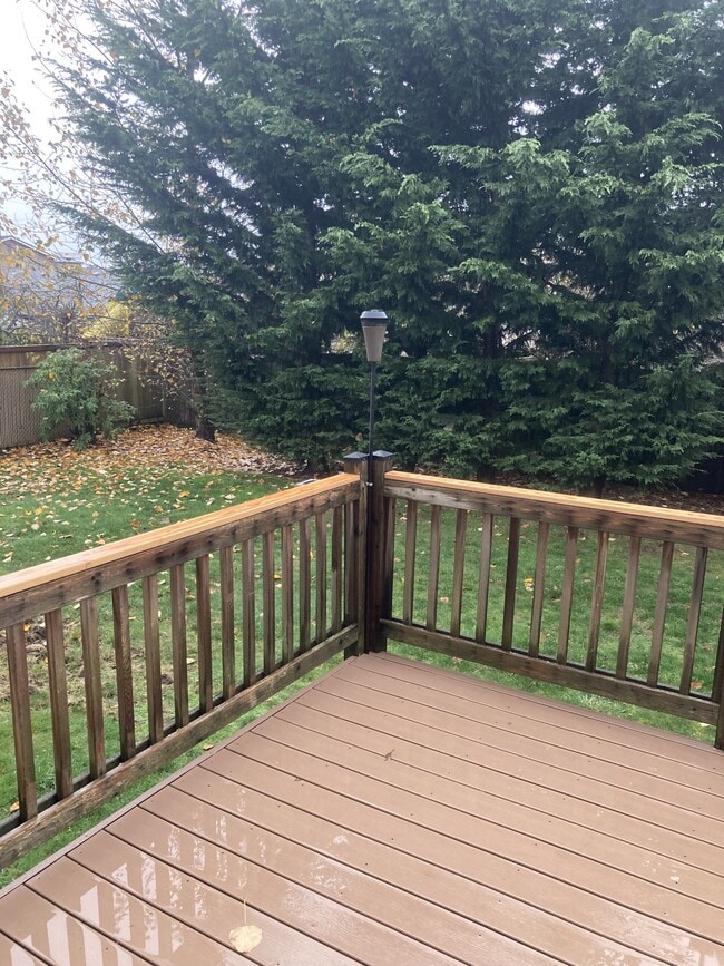 Building Photo - 24215 10th Ave S