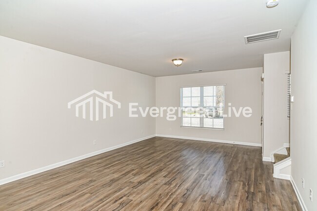 Building Photo - 930 Hamilton Cross Dr