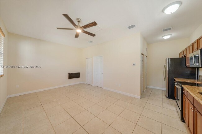 Building Photo - 16946 SW 90th Terrace
