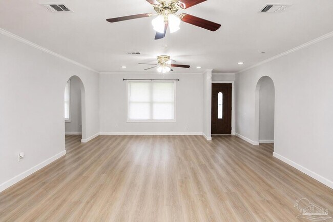 Building Photo - 6500 Antietam Dr