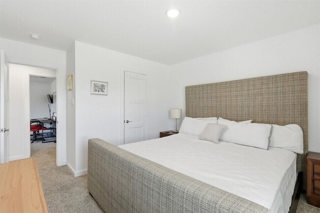 Building Photo - 14280 Big Bnd Dr