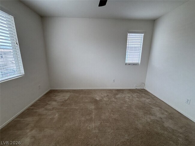 Building Photo - 5582 Sancho Throne Rd
