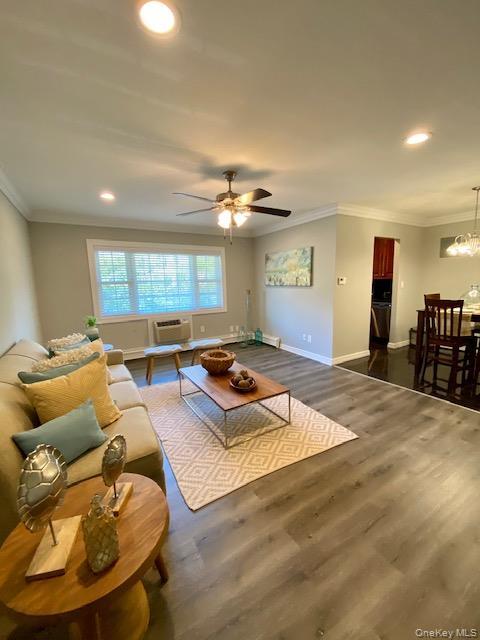 Building Photo - 309 Robinson Ave