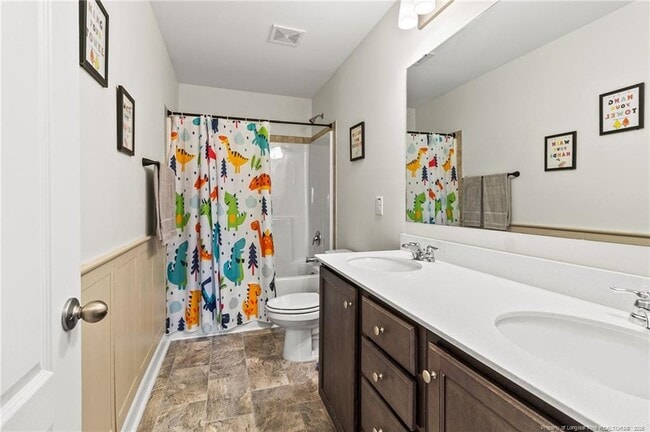 Building Photo - 216 Bunting Dr