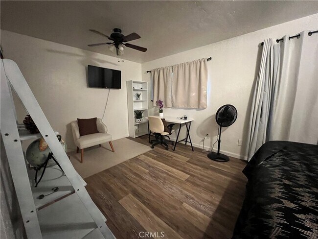 Building Photo - 22903 Waters Dr